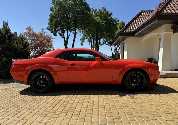 Dodge Challenger cena 249900 przebieg: 82000, rok produkcji 2020 z Ostrowiec Świętokrzyski małe 781